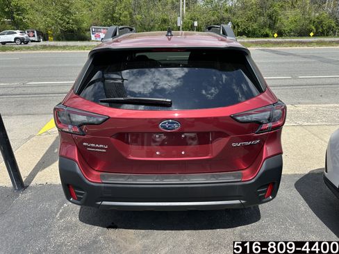 Used 2022 Subaru Outback Premium AWD/4WD image 5