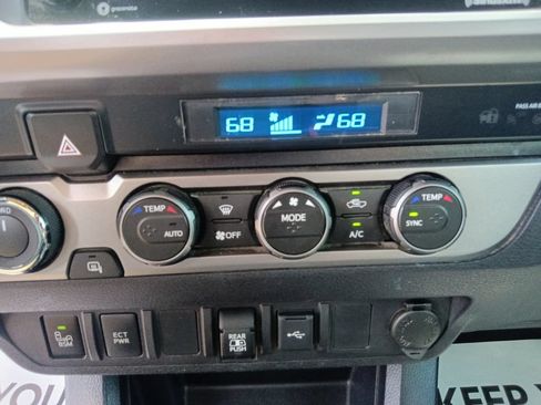 Used 2021 Toyota Tacoma SR5 w/ Technology Package AWD/4WD image 23