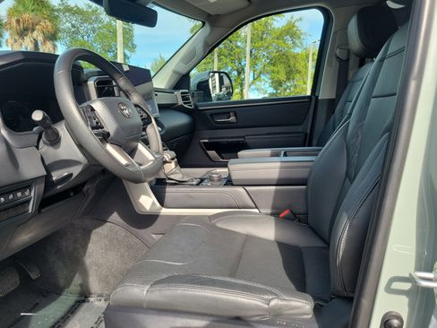 Used 2024 Toyota Tundra Limited image 11