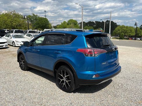 Used 2018 Toyota RAV4 SE w/ Power Extra Value Package image 14