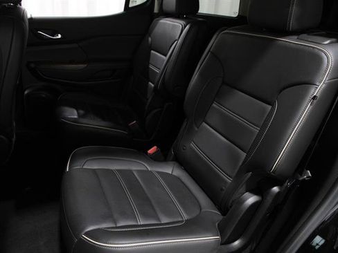 Used 2021 GMC Acadia Denali w/ LPO, Floor Liner Package image 21