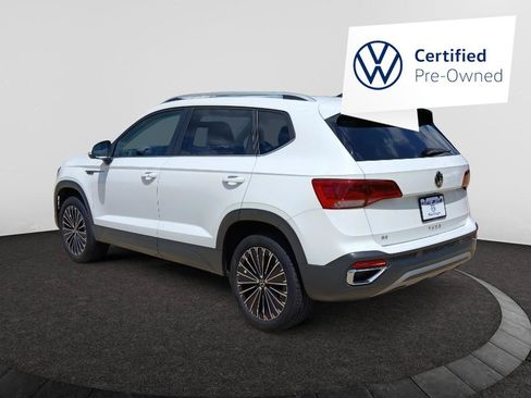 Certified 2024 Volkswagen Taos SE FWD image 5