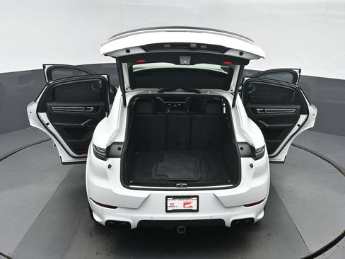 Used 2021 Porsche Cayenne GTS AWD/4WD image 47