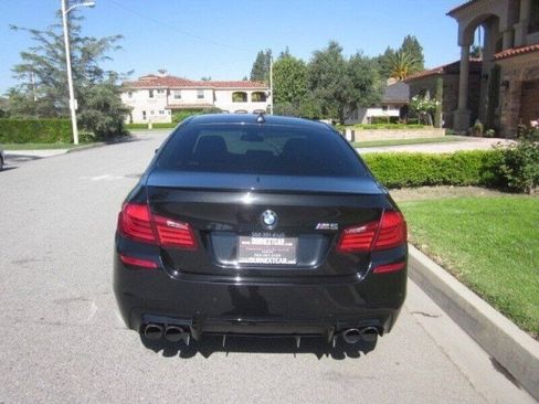 Used 2013 BMW M5 RWD image 29
