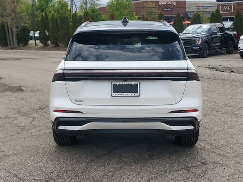 Used 2024 Lincoln Nautilus Reserve w/ Equipment Group 202A AWD/4WD image 5