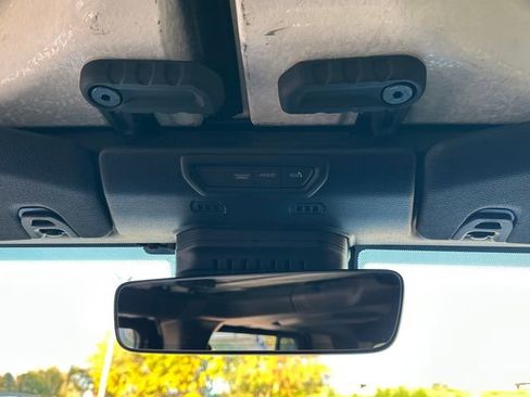 Used 2020 Jeep Gladiator Overland image 40