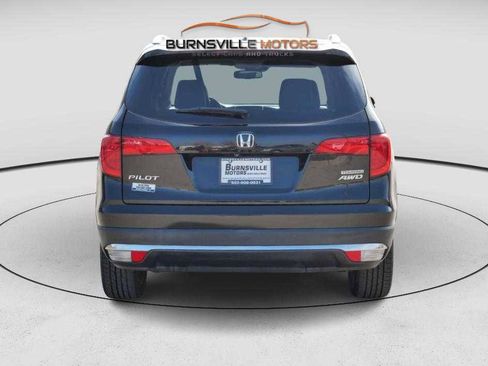 Used 2018 Honda Pilot Touring image 5