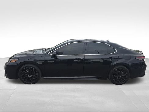 Used 2023 Toyota Camry XSE w/ Cold Weather Package FWD image 6