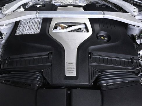 Used 2023 Aston Martin DBX 707 image 31