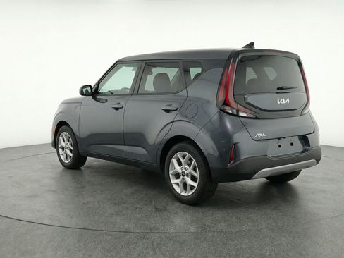 Used 2025 Kia Soul LX w/ LX Technology Package image 6