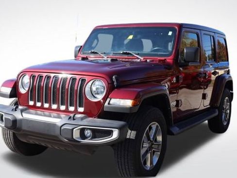 Used 2021 Jeep Wrangler Unlimited Sahara image 4