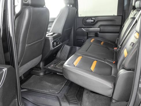 Used 2022 GMC Sierra 2500 AT4 w/ AT4 Premium Plus Package AWD/4WD image 40