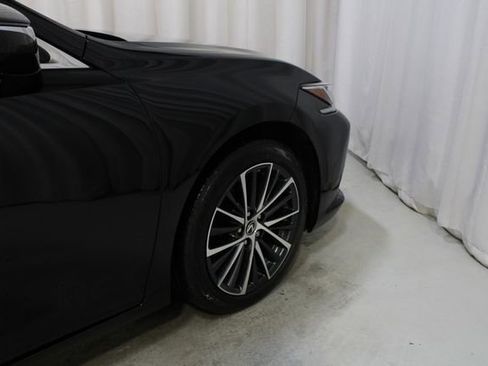 Used 2024 Lexus ES 350 w/ Premium Package FWD image 29