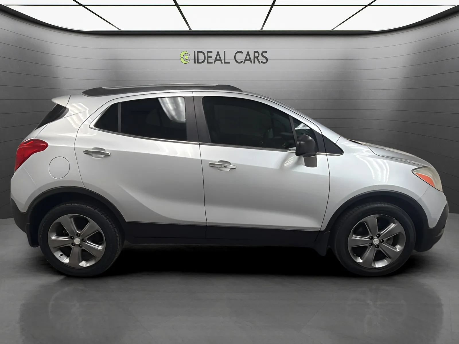Used 2013 Buick Encore Leather FWD image 4