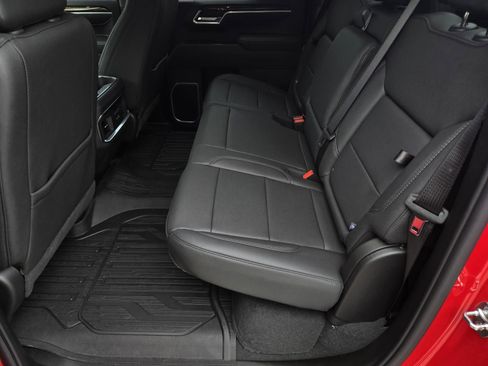 New 2026 GMC Sierra 1500 Elevation w/ Elevation Premium Package AWD/4WD image 4