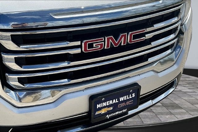 Used 2020 GMC Acadia SLE w/ Driver Convenience Package FWD image 33