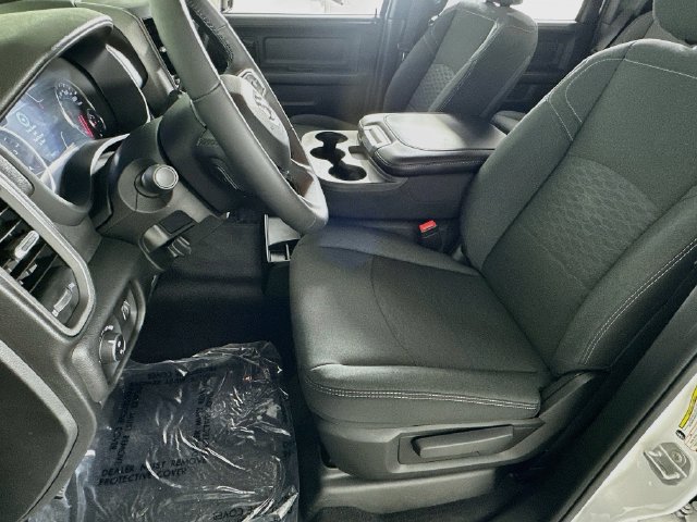 Used 2025 RAM 3500 Tradesman AWD/4WD image 9