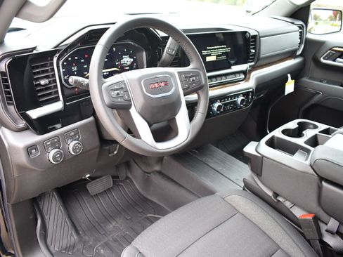 New 2026 GMC Sierra 1500 Elevation w/ LPO, Elevation Black Package image 18