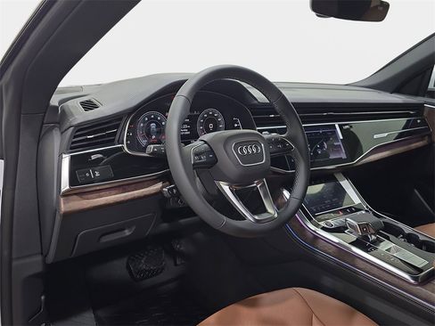 New 2025 Audi Q8 Premium Plus image 15