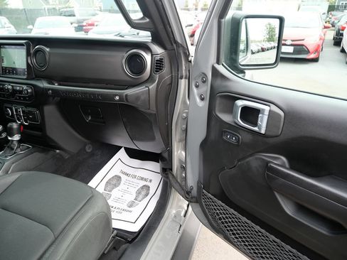 Used 2021 Jeep Wrangler Unlimited Sport AWD/4WD image 21