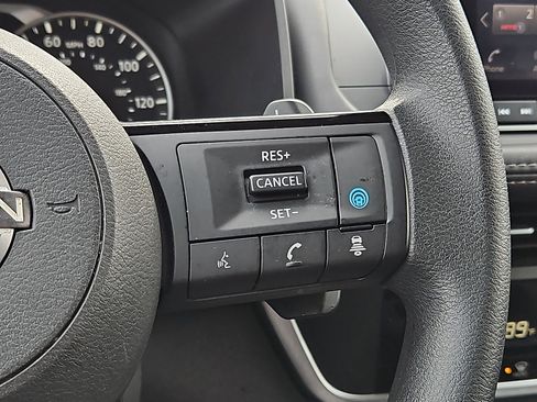 Certified 2023 Nissan Rogue SV image 20