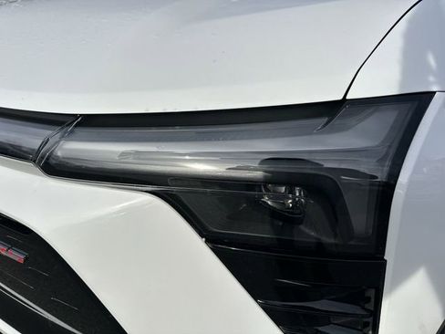 Used 2024 Chevrolet Blazer EV RS image 9