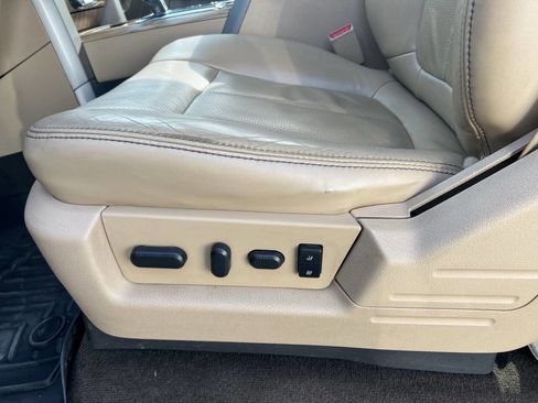 Used 2011 Ford F150 Lariat w/ Lariat Chrome Pkg image 14