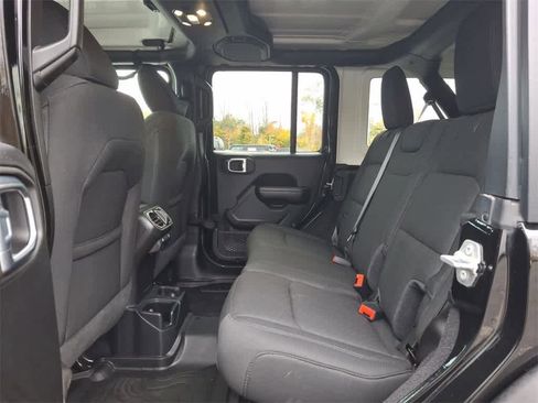 Used 2021 Jeep Wrangler Unlimited Sport image 26