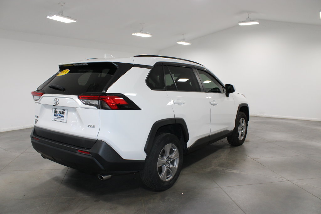 Used 2023 Toyota RAV4 XLE FWD image 9