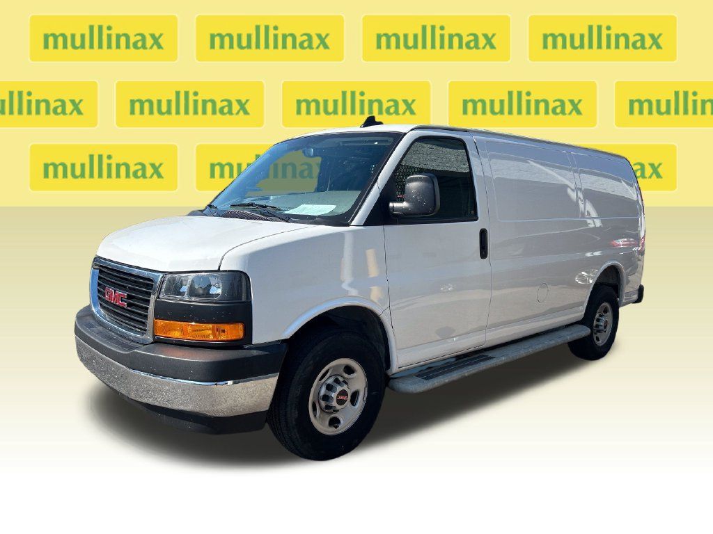 Used 2025 GMC Savana 2500 w/ Driver Convenience Package RWD image 6