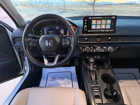 Used 2024 Honda Civic Touring image 22