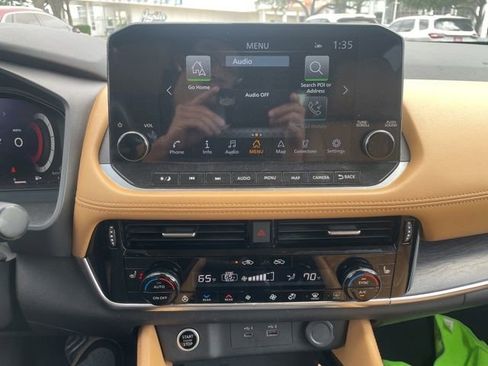 Used 2023 Nissan Rogue Platinum w/ Platinum Premium Package FWD image 13