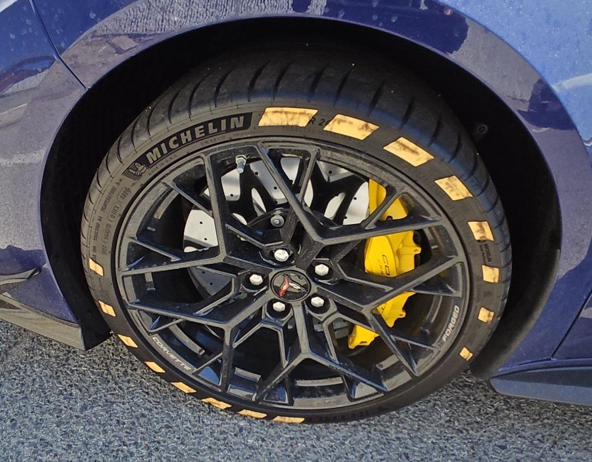 Used 2026 Chevrolet Corvette ZR1 w/ ZR1 Carbon Fiber Aero Package RWD image 25