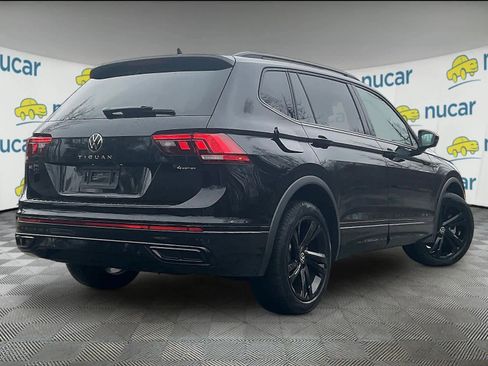 Used 2023 Volkswagen Tiguan SE R-Line image 6