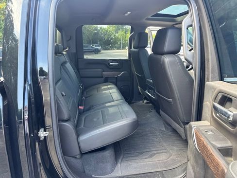 Used 2022 GMC Sierra 2500 Denali w/ Technology Package AWD/4WD image 19