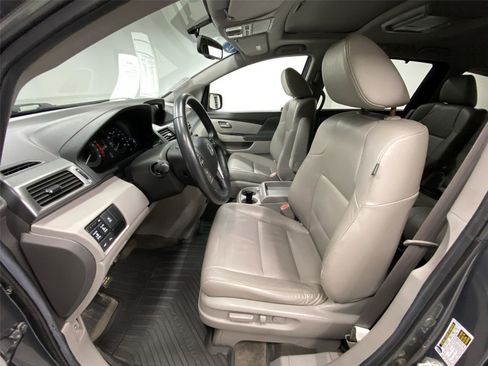 Used 2012 Honda Odyssey Touring image 17