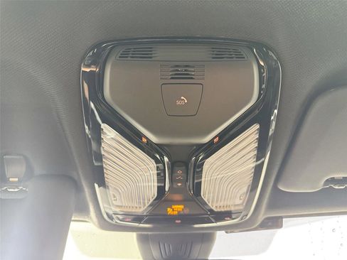 Used 2023 BMW X5 sDrive40i w/ Premium Package image 21