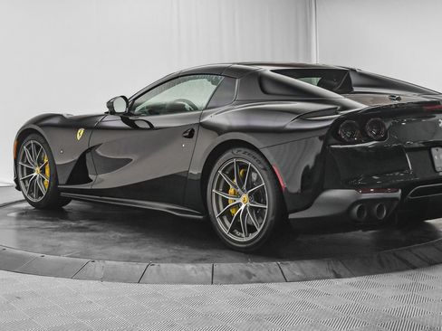 Used 2022 Ferrari 812 GTS image 61