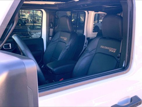 Used 2025 Jeep Wrangler Unlimited Rubicon 392 AWD/4WD image 27