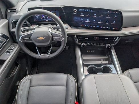 Used 2025 Chevrolet Tahoe Premier RWD image 6