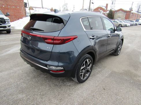 Used 2020 Kia Sportage EX image 3