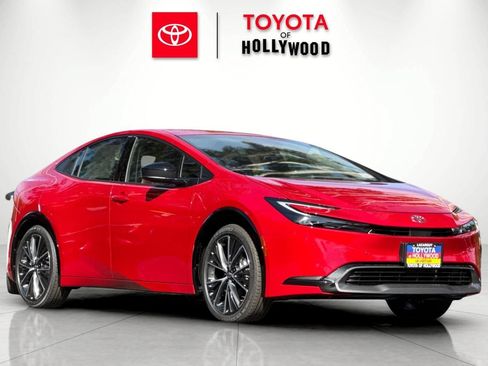 New 2027 Toyota Prius XLE FWD image 1