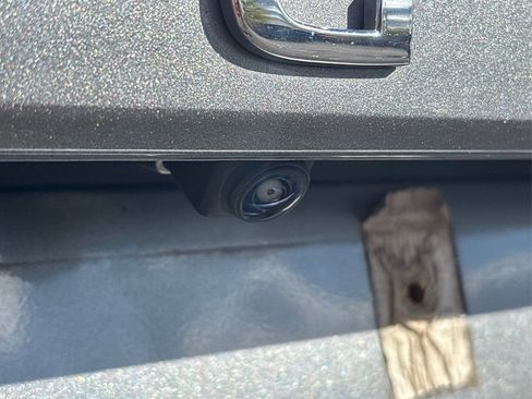 Used 2021 Nissan Rogue SV image 14