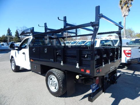 Used 2020 Ford F350 XL w/ Power Equipment Group image 4