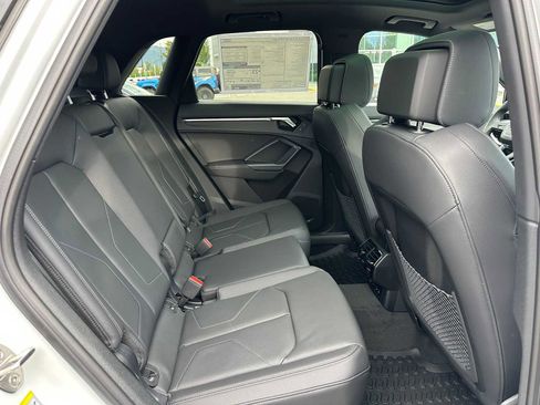 New 2025 Audi Q3 2.0T Premium image 12