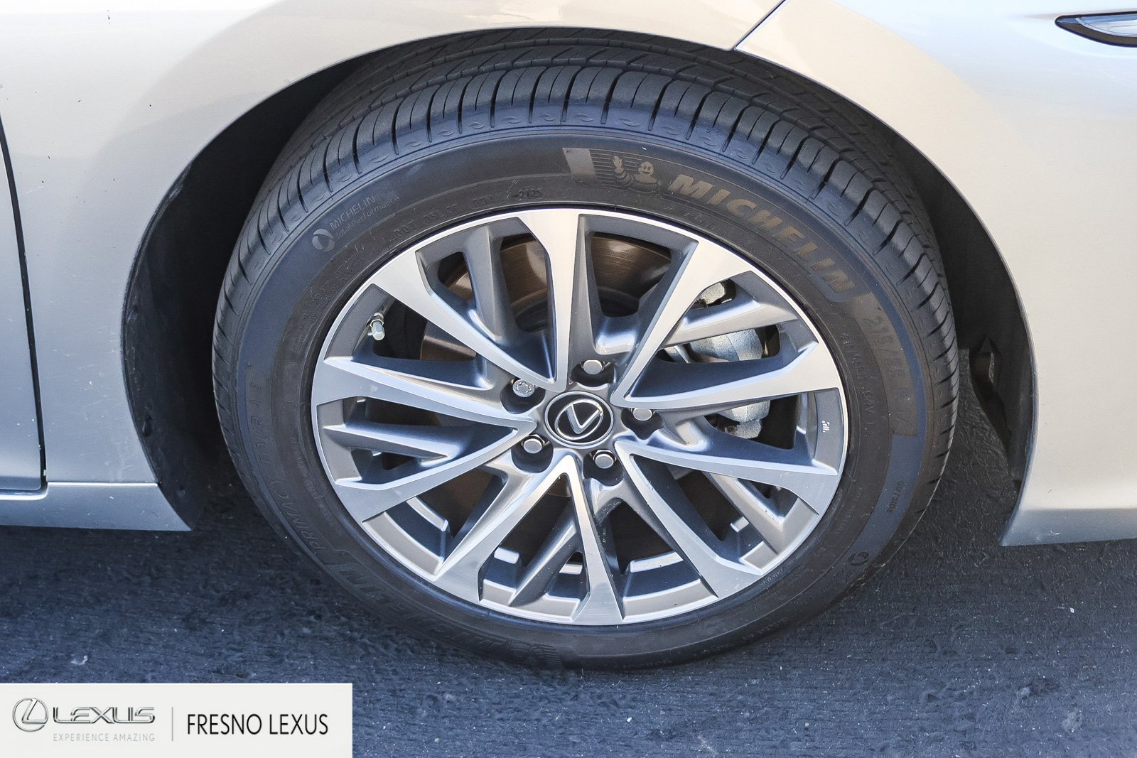 Certified 2025 Lexus ES 350 w/ Accessory Package (Z1) FWD image 9