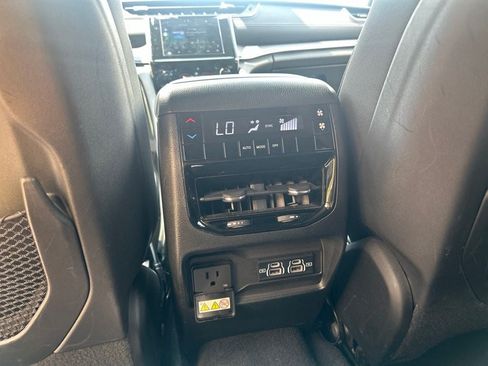 Used 2024 Jeep Grand Cherokee L Laredo AWD/4WD image 24