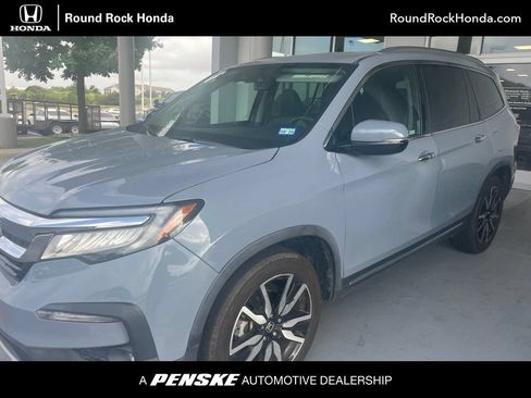 Used 2022 Honda Pilot Touring image 1