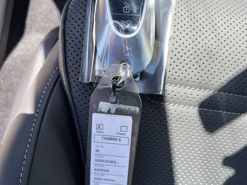 New 2026 Mercedes-Benz E 53 AMG e 4MATIC Sedan image 38