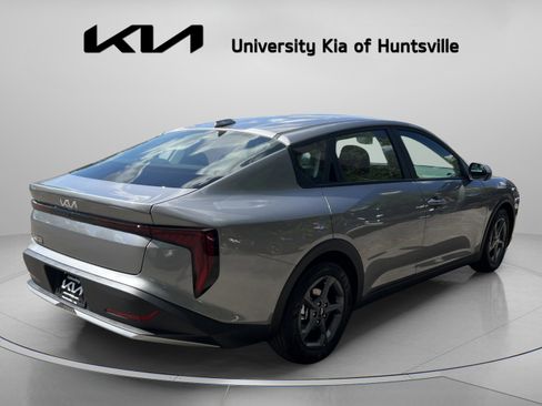 New 2025 Kia K4 LXS image 7
